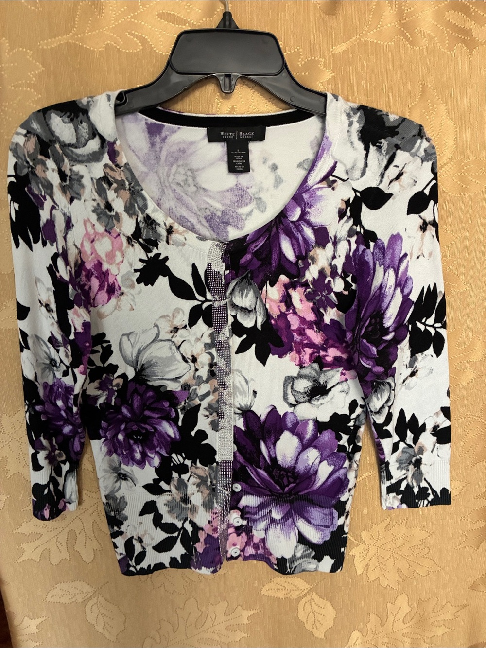 Women’s White House black market sweater